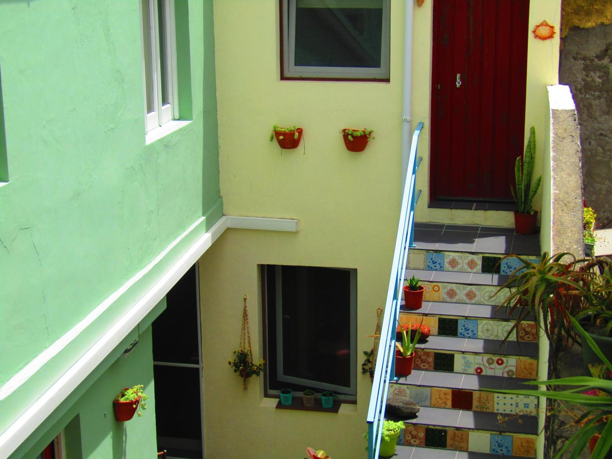 A-Típica GuestHouse Ponta Delgada Exterior foto